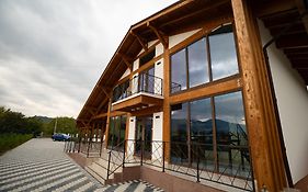 Pensiunea Subcarpati Guest House